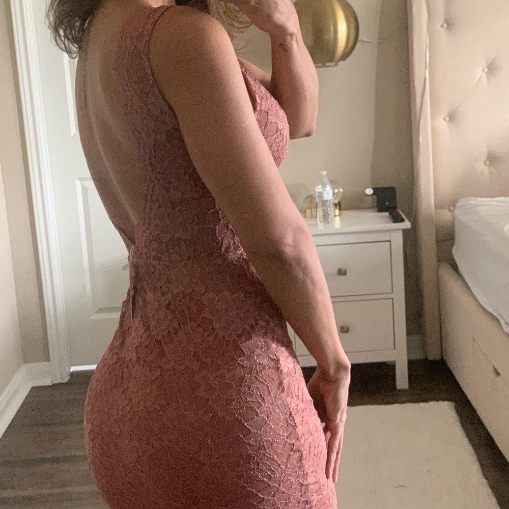 Tight-fitting long dress!